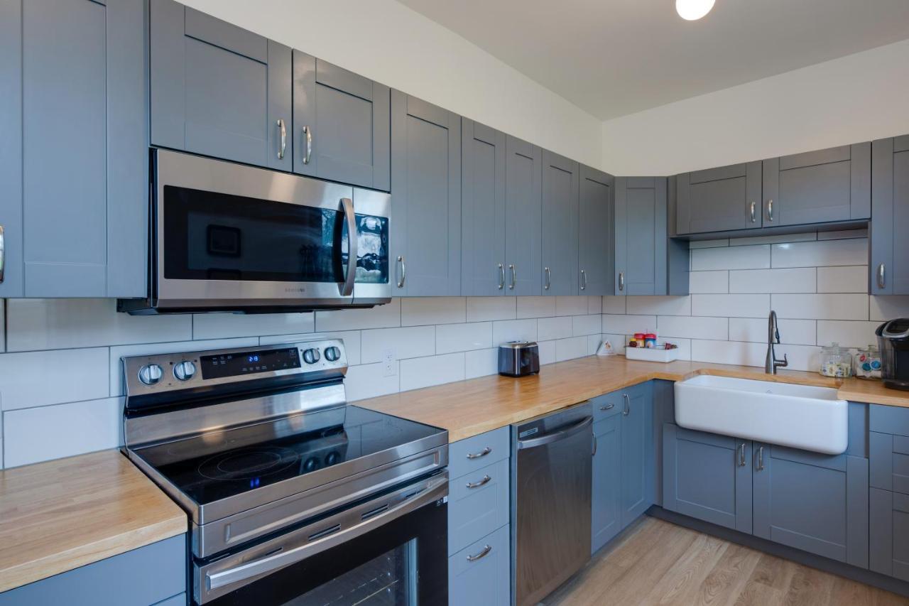 Modern Family Home In Mason With Backyard And Fire Pit מראה חיצוני תמונה